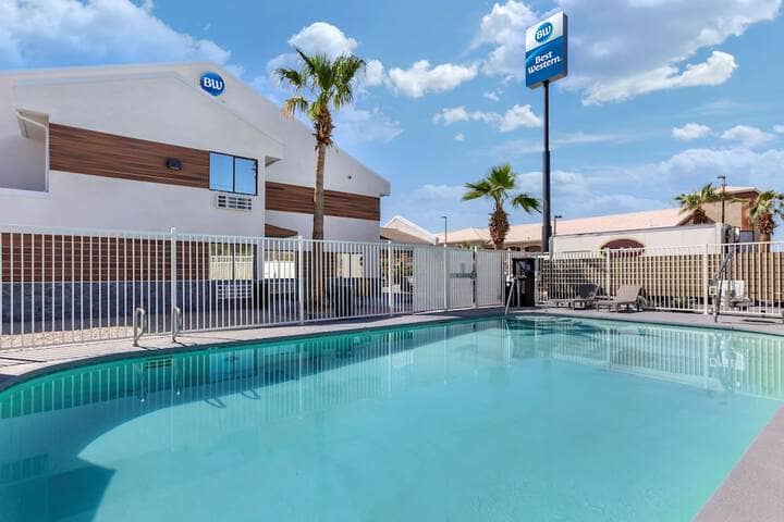 Pool 18 of 25